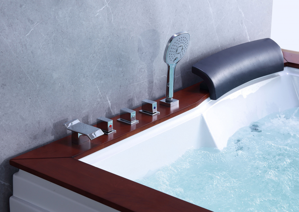 Акриловая ванна Gemy G9052 II O L