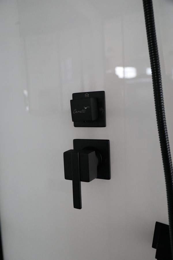 Кабина VIVA101B душевая Ceruttispa (100x100x215)