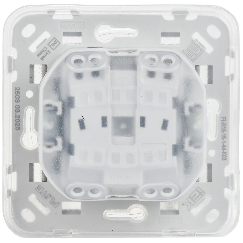 Розетка СП FLITE РСшкр11-1-44-ФлБ 16А IP44 с заземл. с защ. шторками и крышкой безвинтовое крепление механизм бел. IEK FI-R16-16-1-44-K01