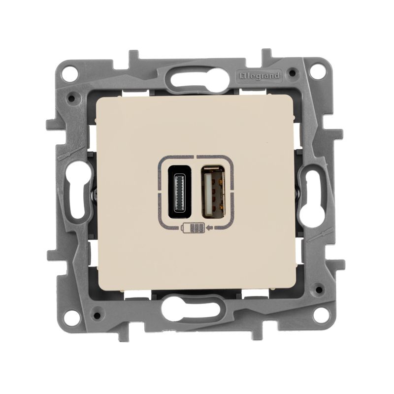 Устройство зарядное Etika с 2-мя USB разъемами A и C 240В/5В 3000мА сл. кость IEK 672336