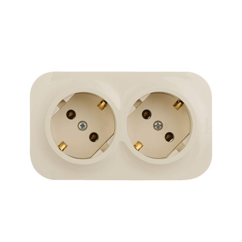 Розетка 2-м ОП Quteo 16А IP20 250В 2х2P+E с заземл. без защ. шторок сл. кость IEK 782263