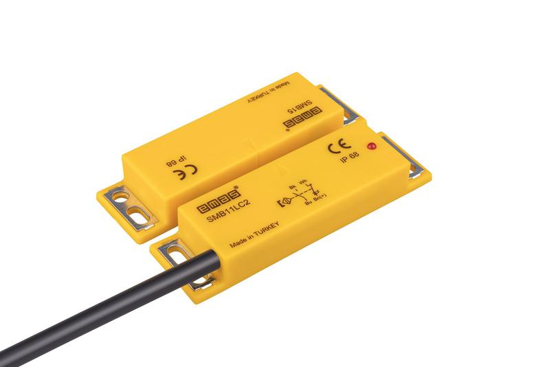 Датчик магнитный (1НЗ+1НО) провод 2м (расст. сраб. 5мм) индикация LED левый выход IP68 EMAS SMB11LC2-B15