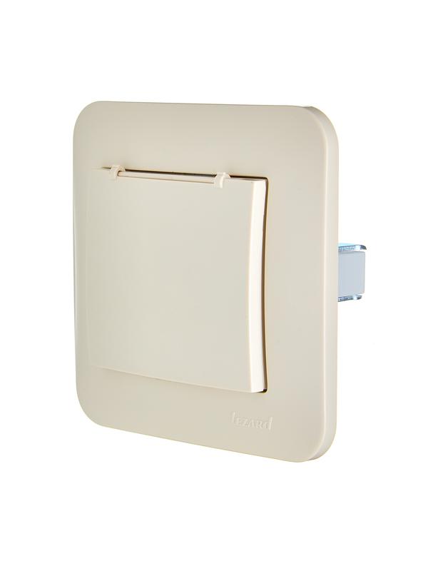 Розетка 1-м СП ASTI 16А IP20 с заземл. с крышкой термопласт в сборе крем. LEZARD 7081-0303-123В