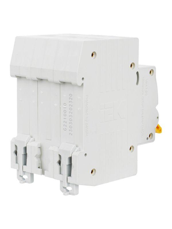 Выключатель автоматический модульный 3п C 20А 4.5кА ВА47-29 KARAT IEK MVA20-3-020-C