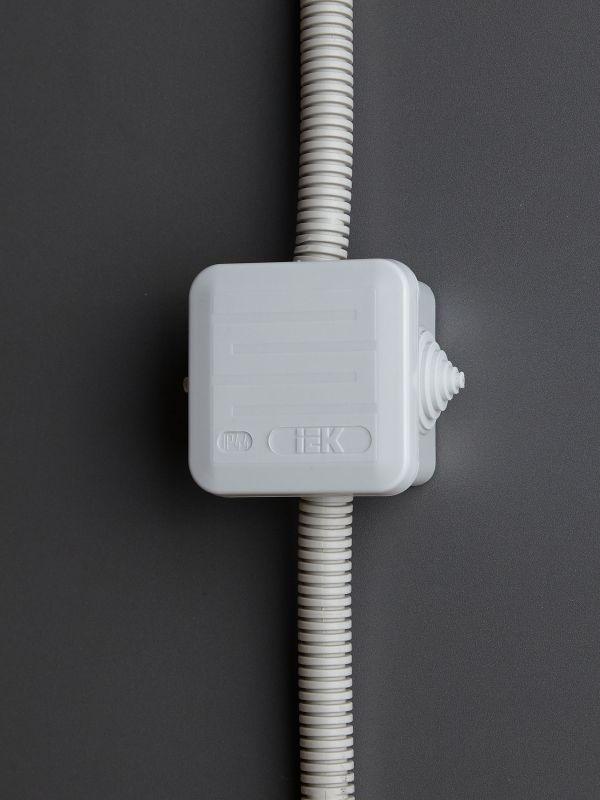 Коробка распаячная ОП 70х70х40 IP44 КМ41236 (4 гермоввода) IEK UKOZ11-070-070-040-K41-44