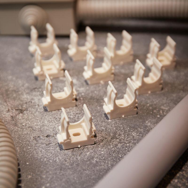 Держатель для труб (клипса) d16мм для монтажного пистолета бел. Rexant 28-0416-3