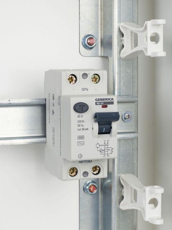 Выключатель дифференциального тока (УЗО) 2п 40А 30мА тип AC ВД1-63 GENERICA MDV15-2-040-030