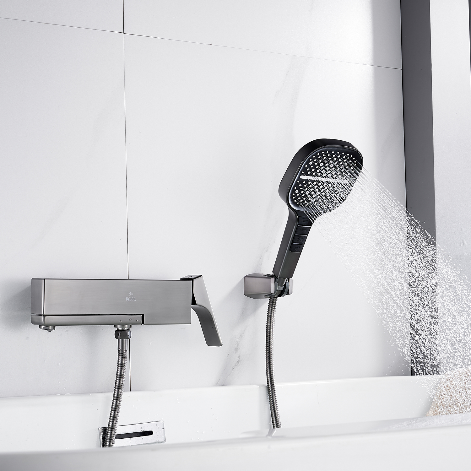 Смеситель для ванны Rose R1002T, оружейная сталь