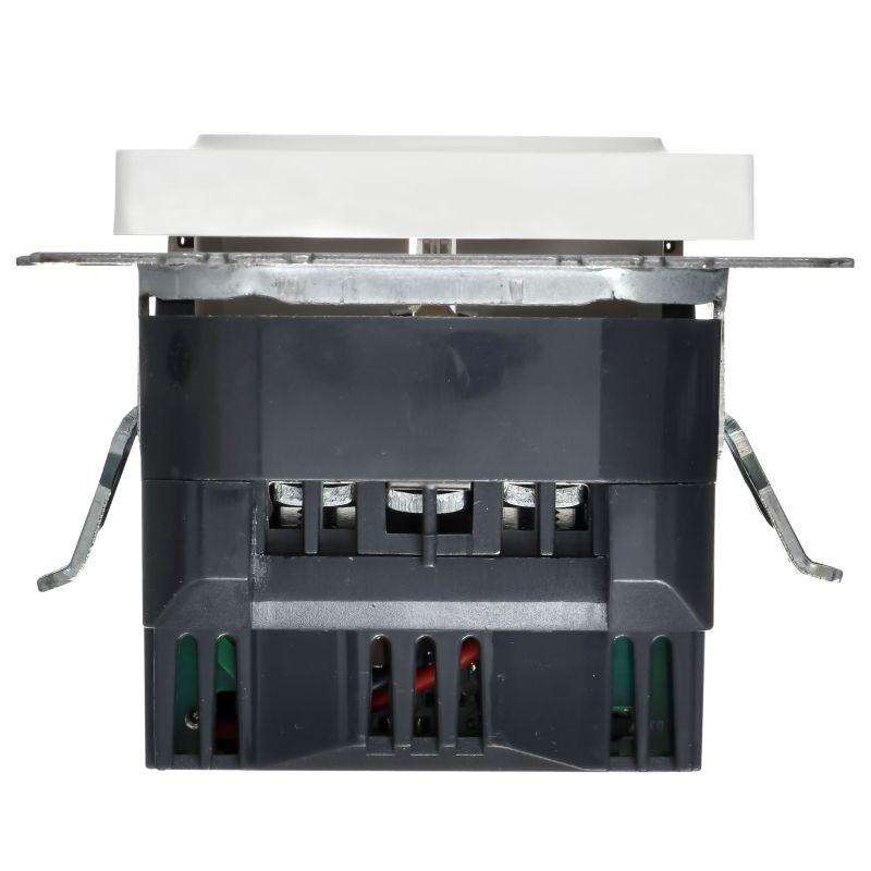 Розетка BRITE РЮш10-1-БрАБ 16А с USB A+A 2.1А с заземл. защ. шторки механизм арктич. бел. IEK BR-R14-16-U21-D21-K91