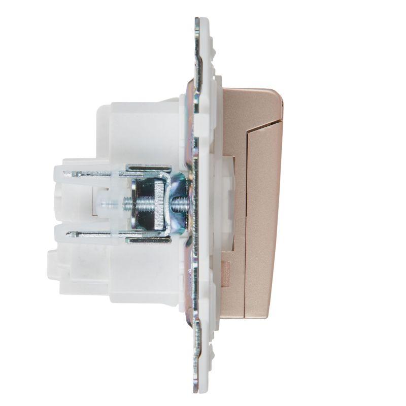 Розетка 1-м SKANDY 16А IP44 с заземл. защ. шторки с крышкой SK-R11Sa песочн. IEK SK-R16-16-44-K98