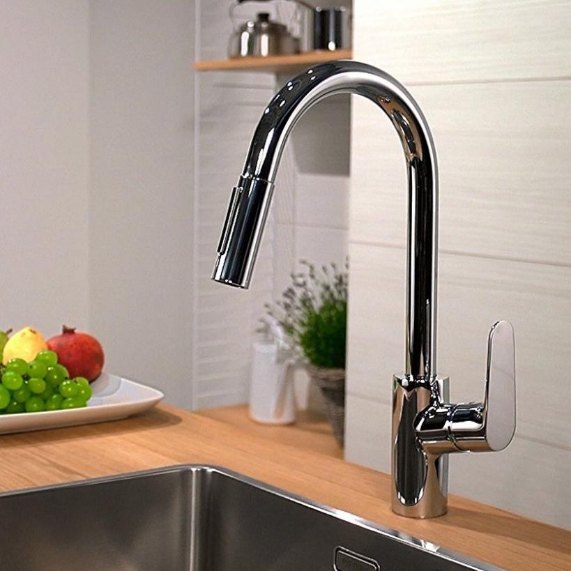 Смеситель Hansgrohe Focus 31815000 для кухни с выдвижной лейкой