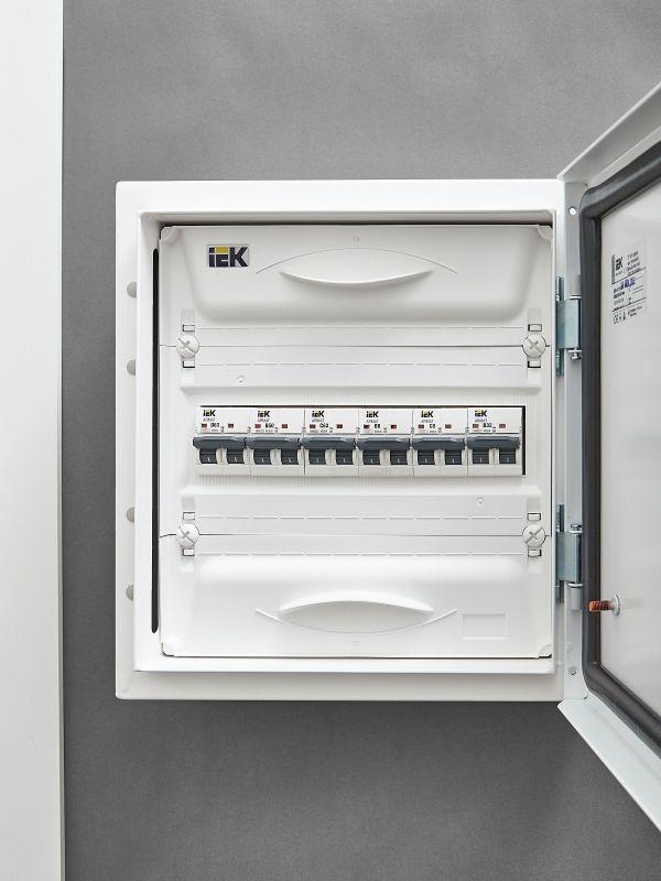 Выключатель автоматический модульный 2п C 63А M06N ARMAT IEK AR-M06N-2-C063