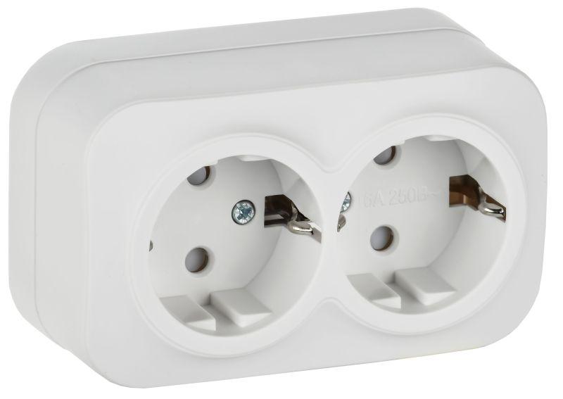 Розетка 2-м ОП GLORY РСш22-3-ХБм 16А с заземл. защ. шторки бел. матов. IEK ERH24-K01M-16