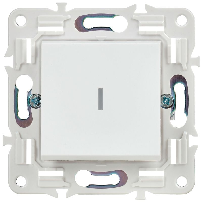 Выключатель проходной 1-кл. SKANDY 10А SK-V08W с индикацией арктич. бел. IEK SK-V12-1-10-K01