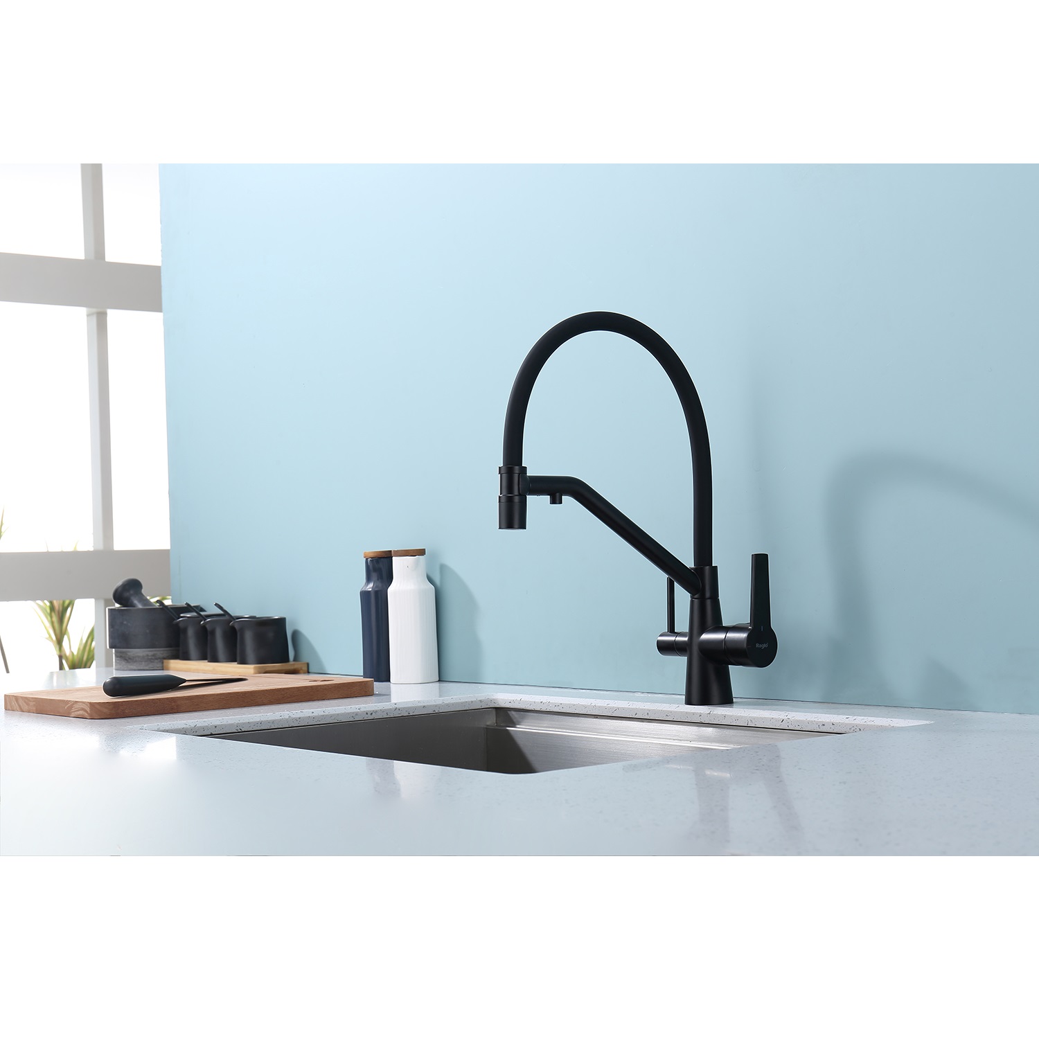 Смеситель для кухни с подключением фильтра Raglo R80.62.06, черный