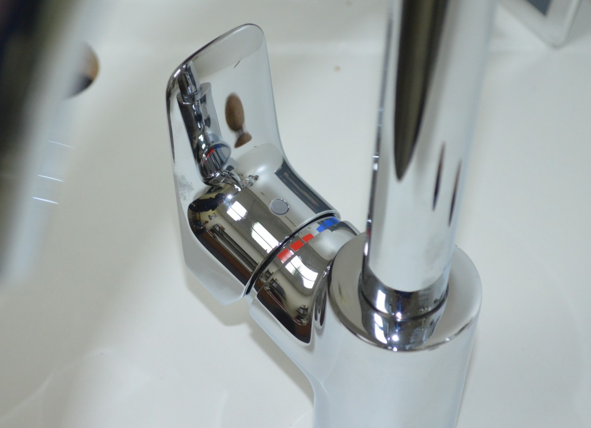 Смеситель Hansgrohe Logis 71835000 для кухни