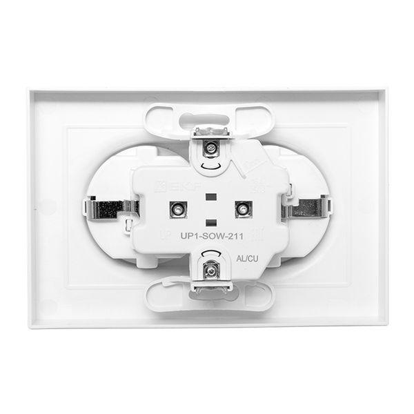 Розетка 2-м СП Эпика 16А с заземл. защ. шторки с рамкой механизм бел. EKF UP1-SOW-211