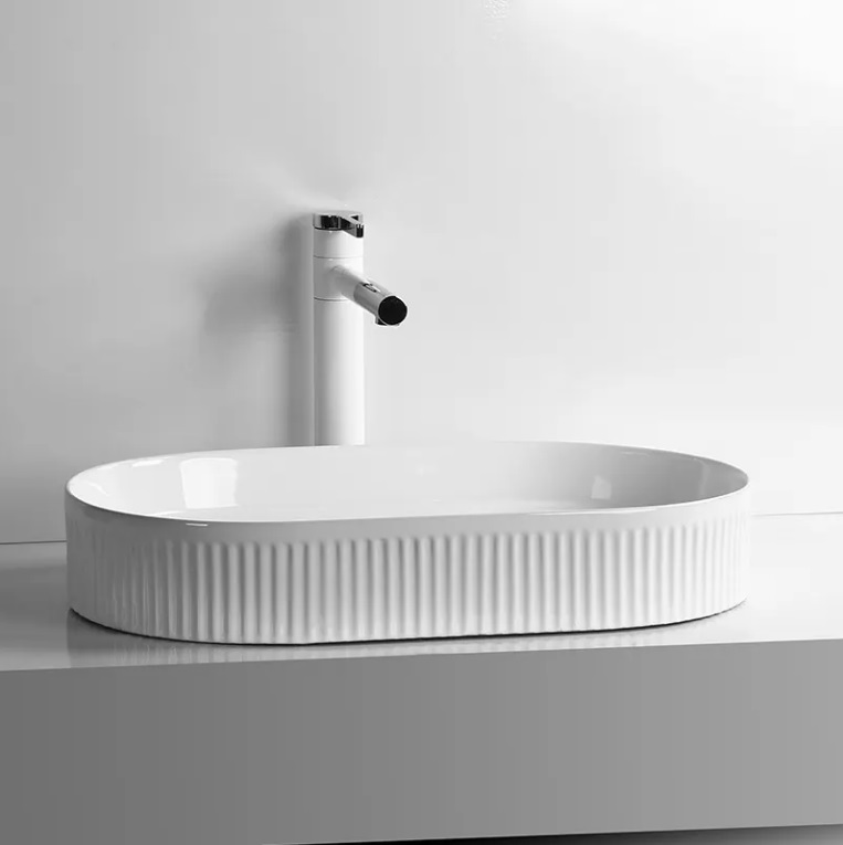 Раковина  CR8009 накладная, белая, овальная 580х360х100  Ceruttispa