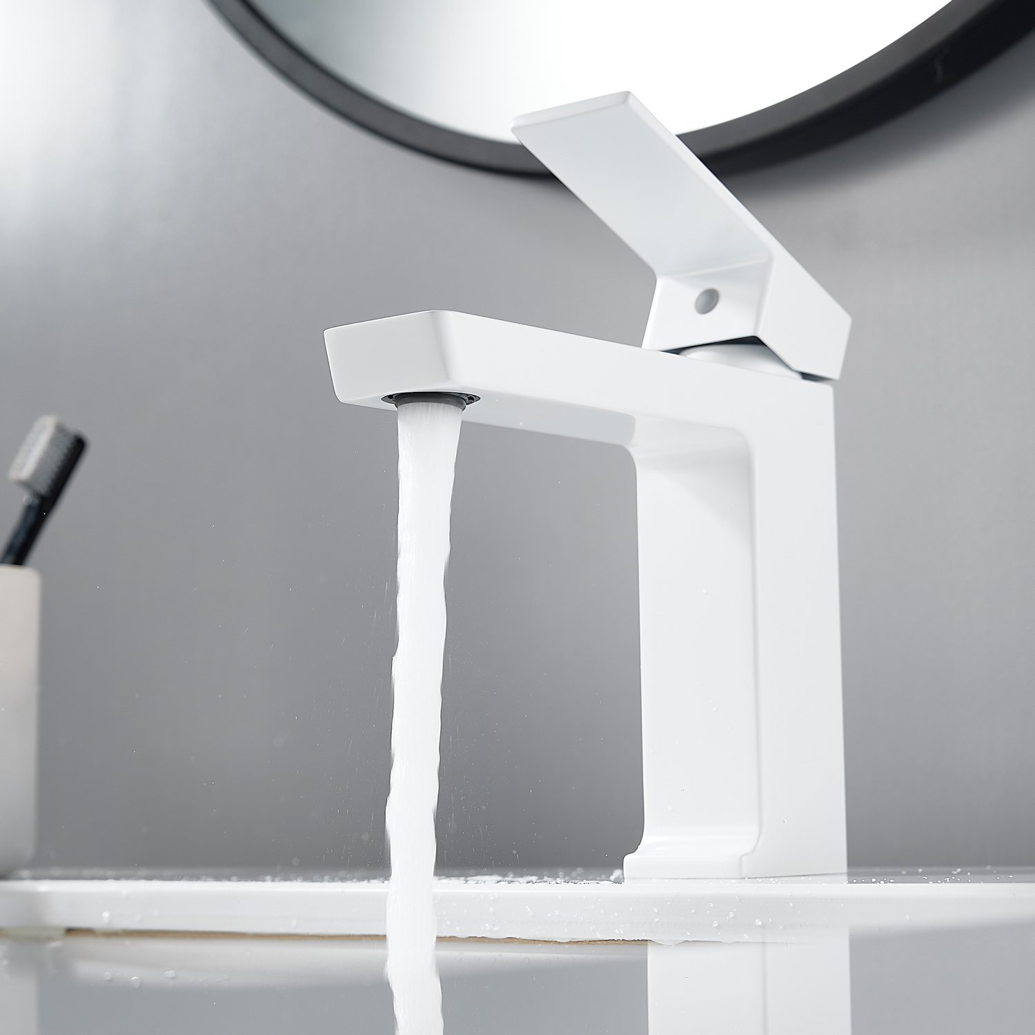 Смеситель для раковины Rose R1801C-1, белый