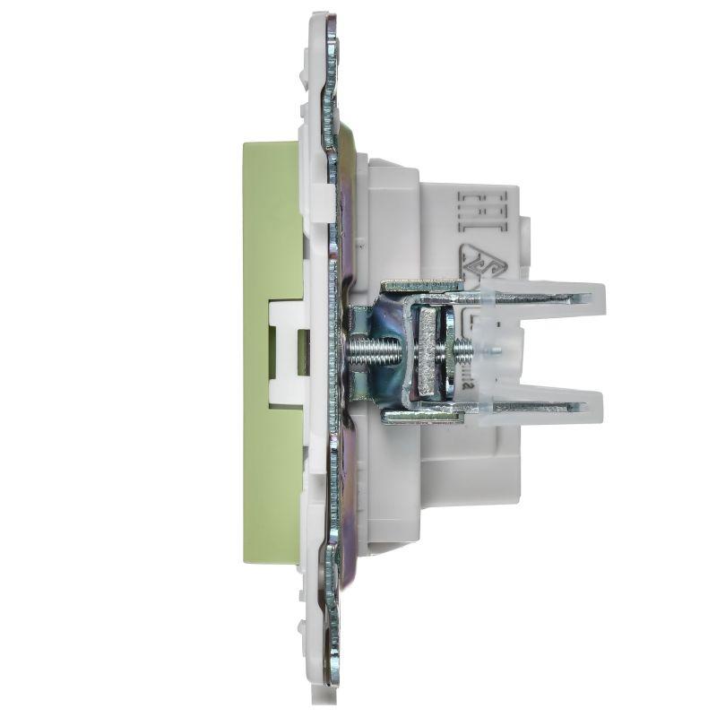 Розетка SKANDY 10А без заземл. защ. шторки SK-R01G мятный IEK SK-R13-10-K06