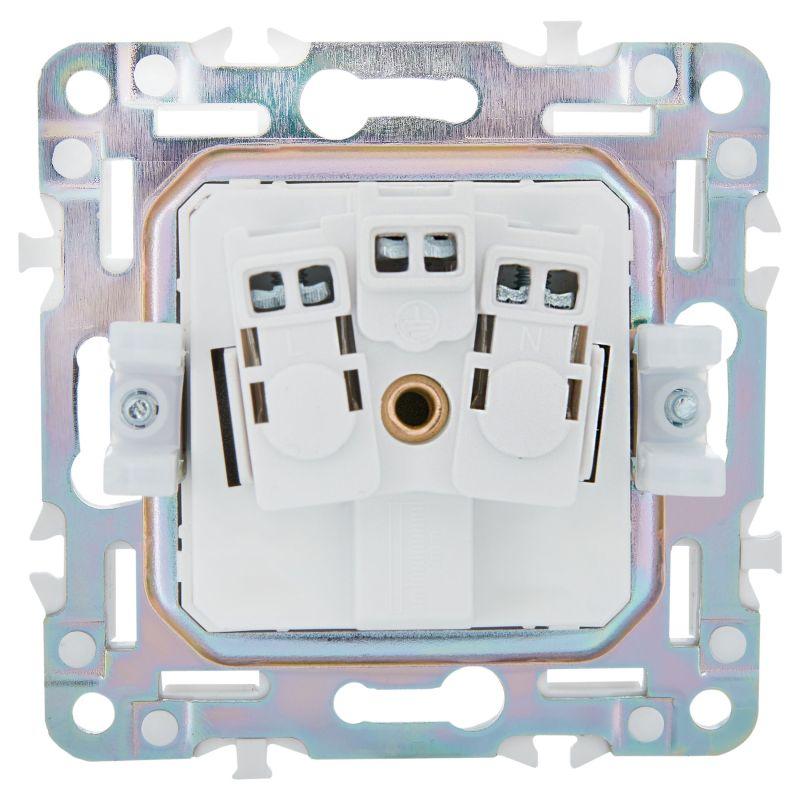 Розетка SKANDY 16А с заземл. без защ. шторок SK-R05S серебр. IEK SK-R11-16-K23