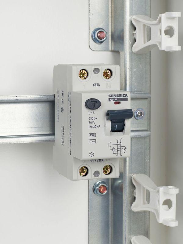 Выключатель дифференциального тока (УЗО) 2п 32А 30мА тип AC ВД1-63 GENERICA MDV15-2-032-030