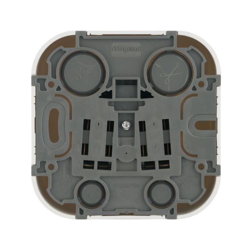 Розетка 1-м ОП Quteo 16А IP20 250В 2P+E с заземл. защ. шторки бел. IEK 782220