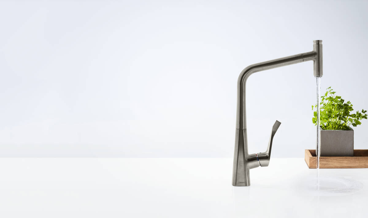 Смеситель Hansgrohe Metris Select 14884000 для кухни с выдвижной лейкой