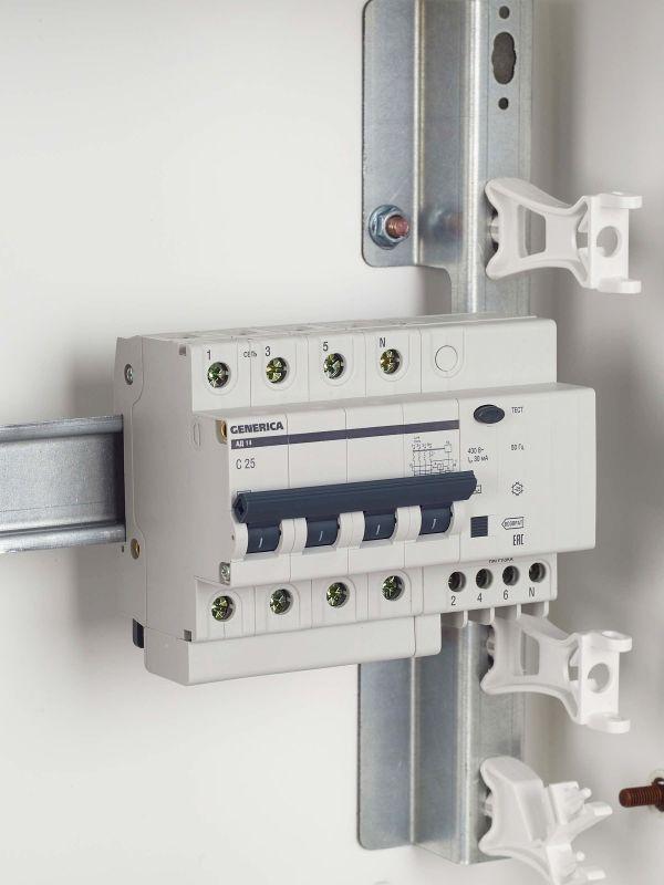 Выключатель автоматический дифференциального тока 4п 25А 30мА АД14 GENERICA MAD15-4-025-C-030