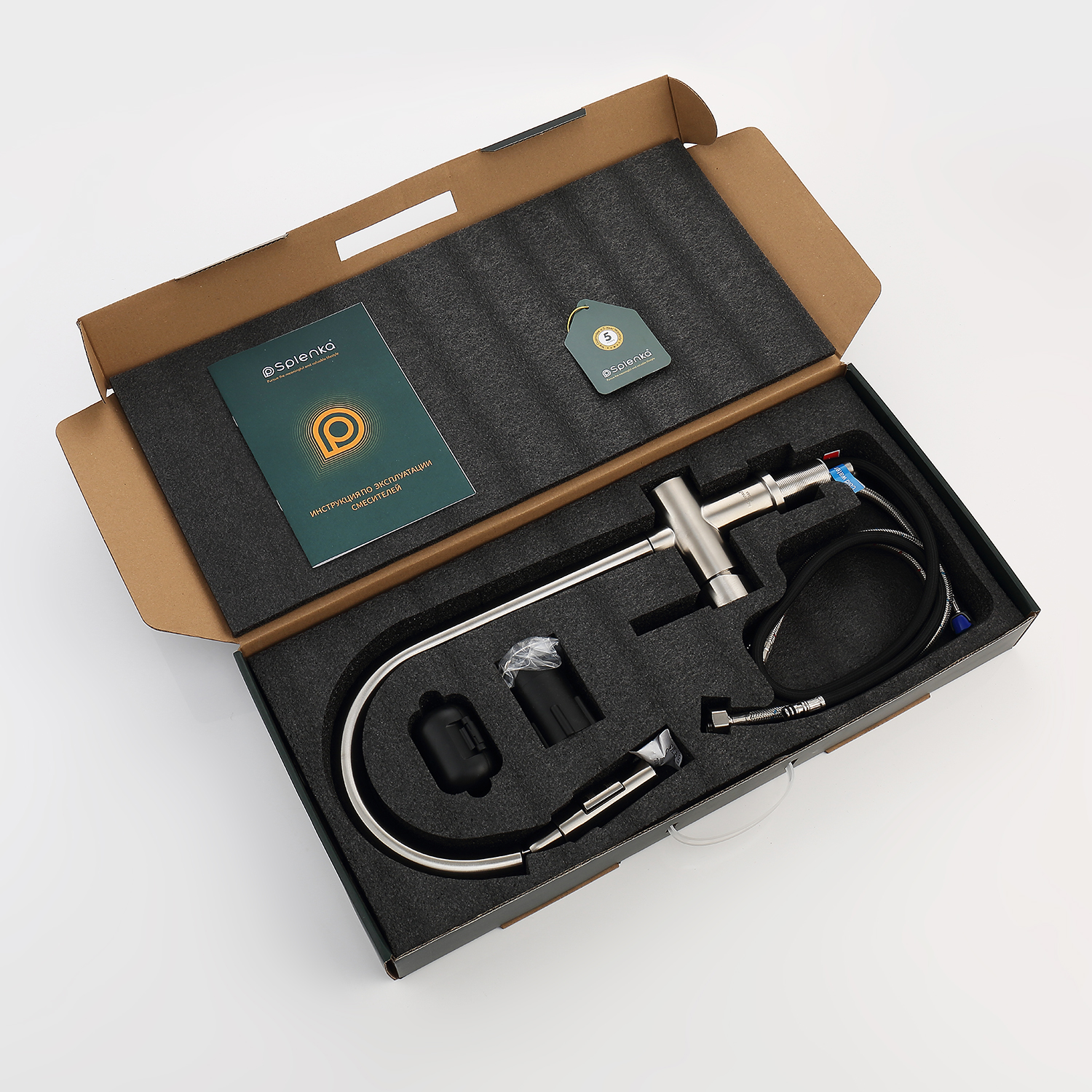 Смеситель для кухни с выдвижным изливом Splenka S204.49.05, сатин