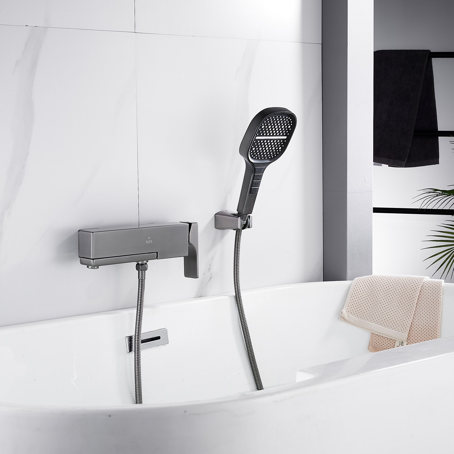 Смеситель для ванны Rose R1002T, оружейная сталь