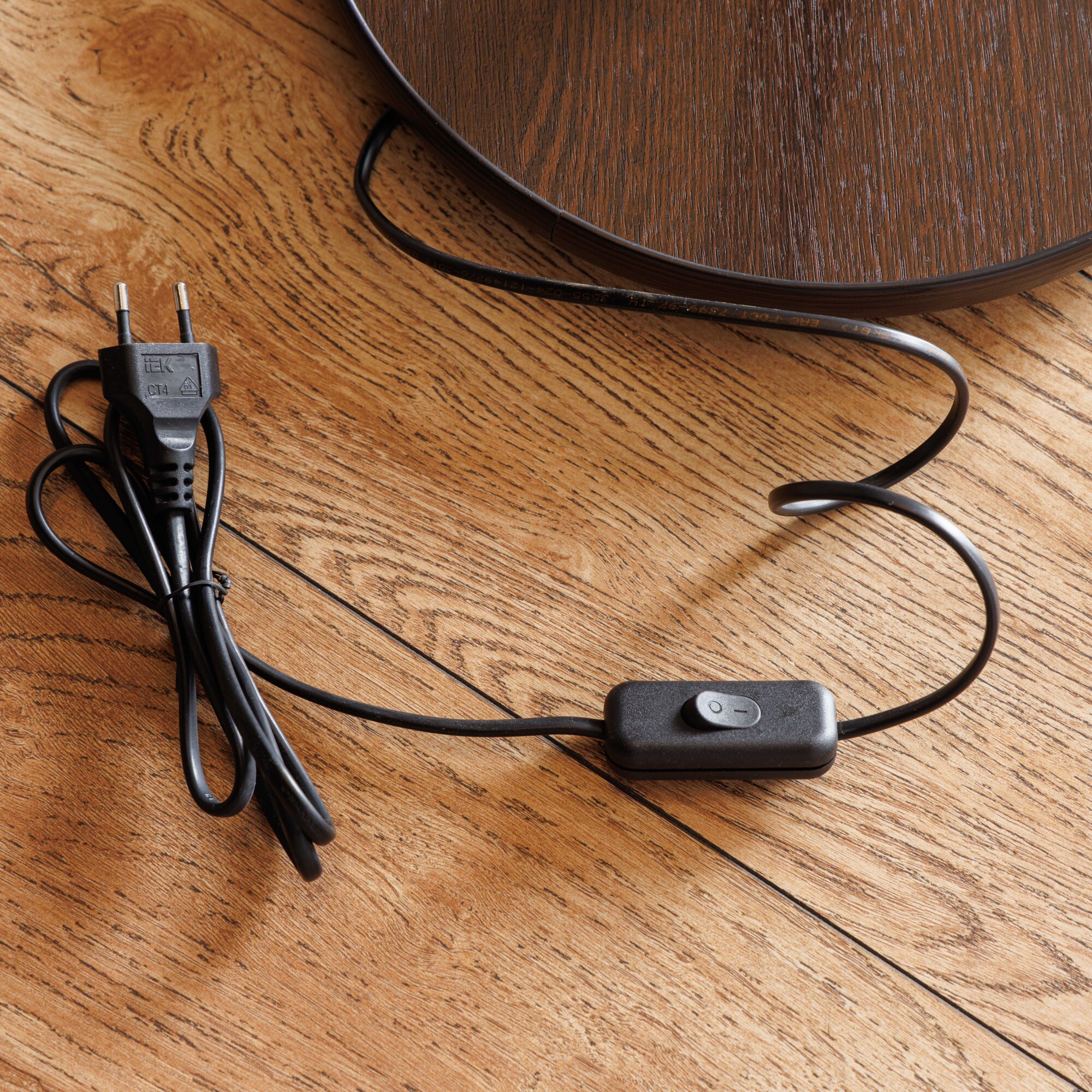 Светильник НТБ-11-60-105 венге с абажуром Черри