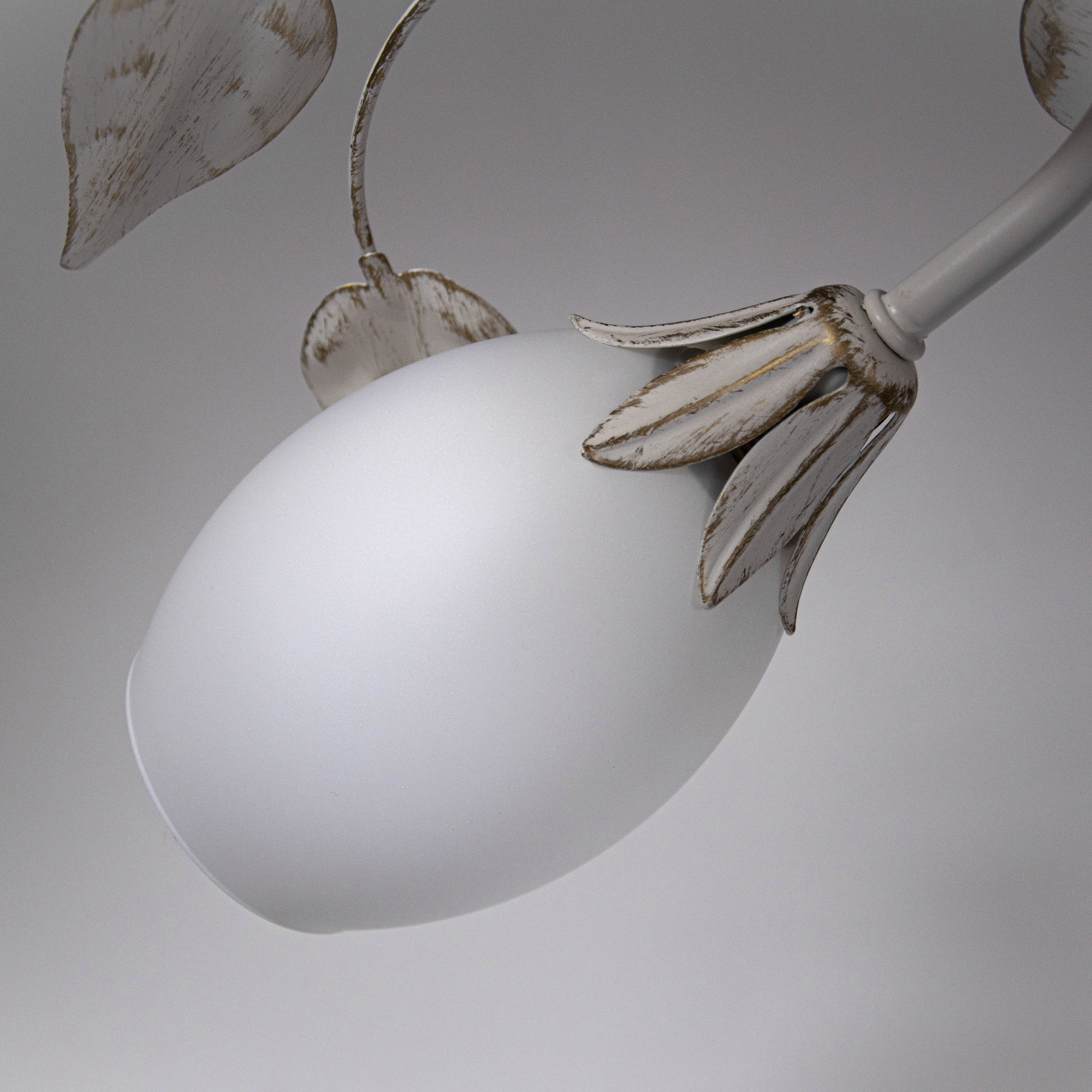 Светильник потолочный Глория 138 бел./зол. НПБ 01-3х60-230 Е14