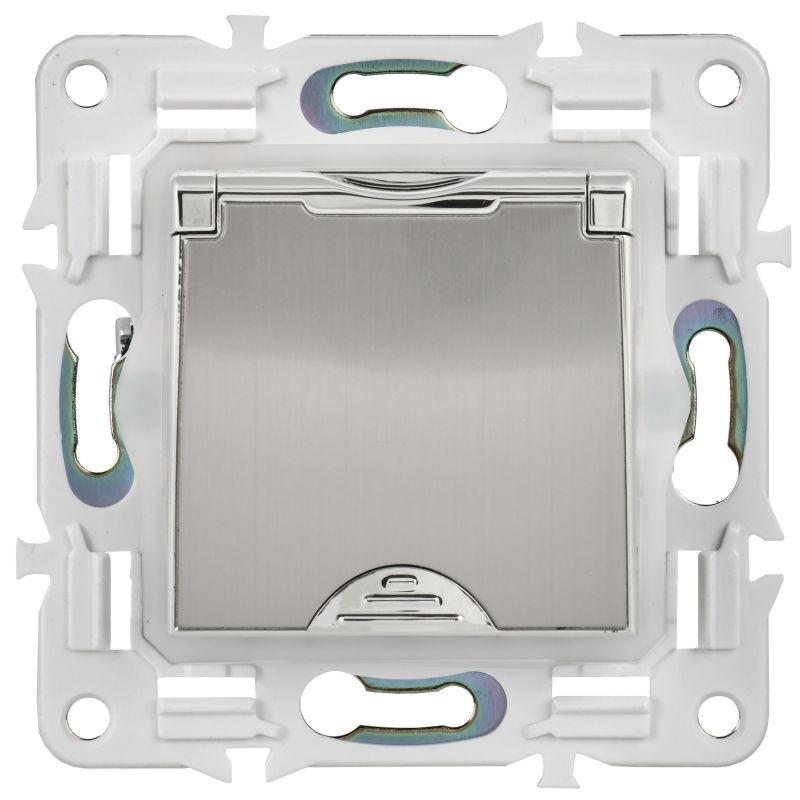 Розетка 1-м SKANDY 16А IP44 с заземл. защ. шторки с крышкой SK-R11N никель IEK SK-R16-16-44-K50