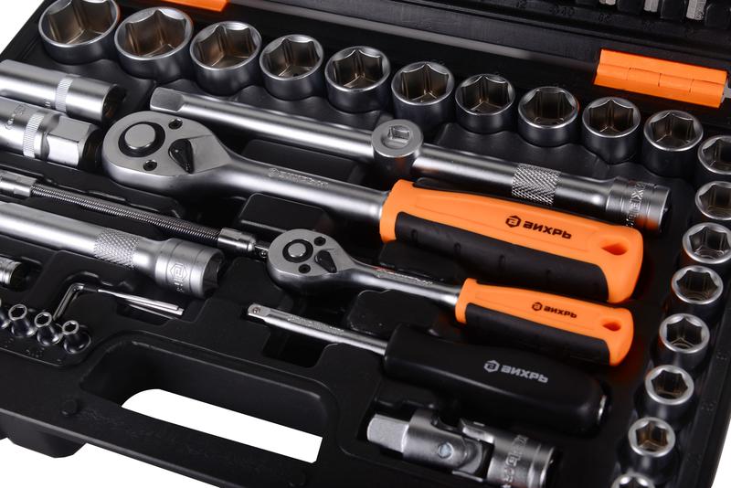 Набор инструментов АВТО 1/2дюйм 1/4дюйм CrV в кейсе 94 предмета Вихрь 73/6/7/7