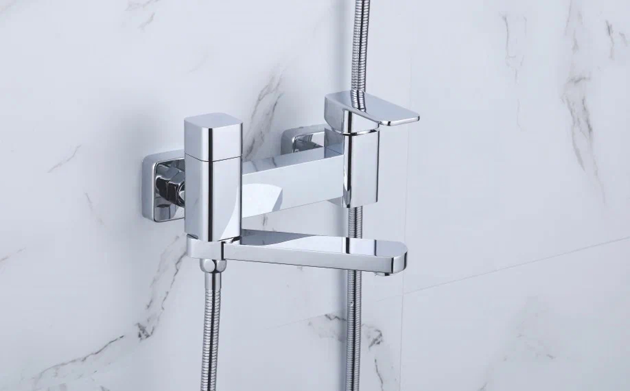 Смеситель для ванны Rose R2602, хром