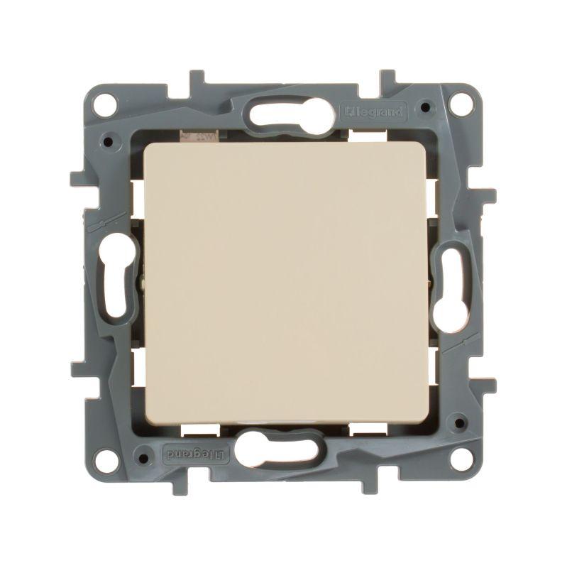 Выключатель 1-кл. СП Etika 10А IP20 250В 10AX безвинтов. зажимы механизм сл. кость IEK 672301