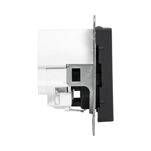 Розетка СП Эпика 16А с 2 USB-C с заземл. защ. шторки механизм черн. EKF UP1-SOB-111-2USBC