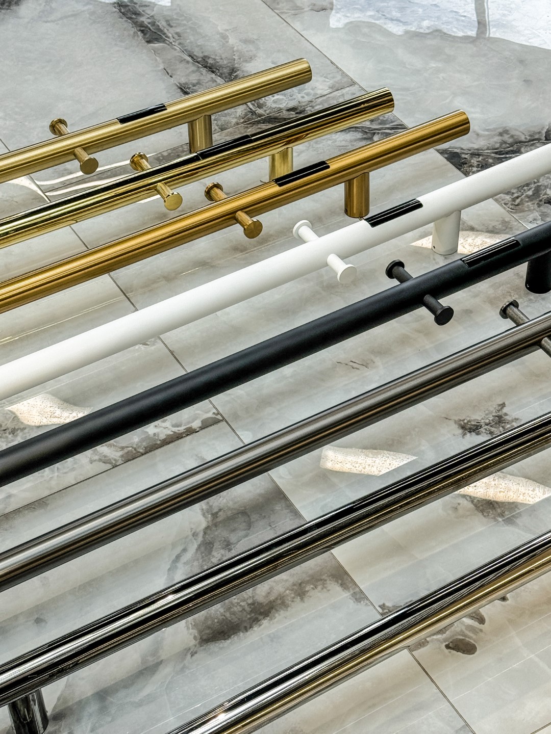 Полотенцесушитель электрический Uno BLACK