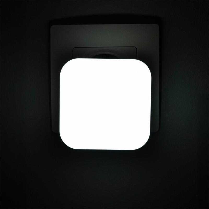 Светильник светодиодный JN-01-L 0.5Вт 6500К IP20 ночник в розетку датчик освещенности JazzWay 5061996