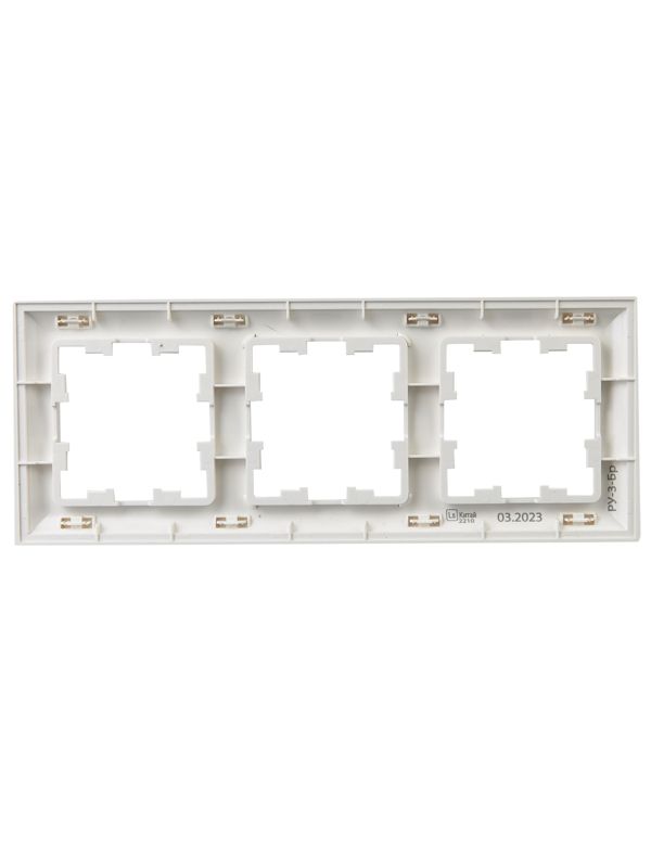 Рамка 3-м BRITE РУ-3-Бр бел./бел. IEK BR-M32-12-K01
