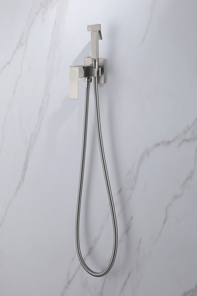 Смеситель ABBER Daheim AF8226SP с гигиеническим душем, сатин