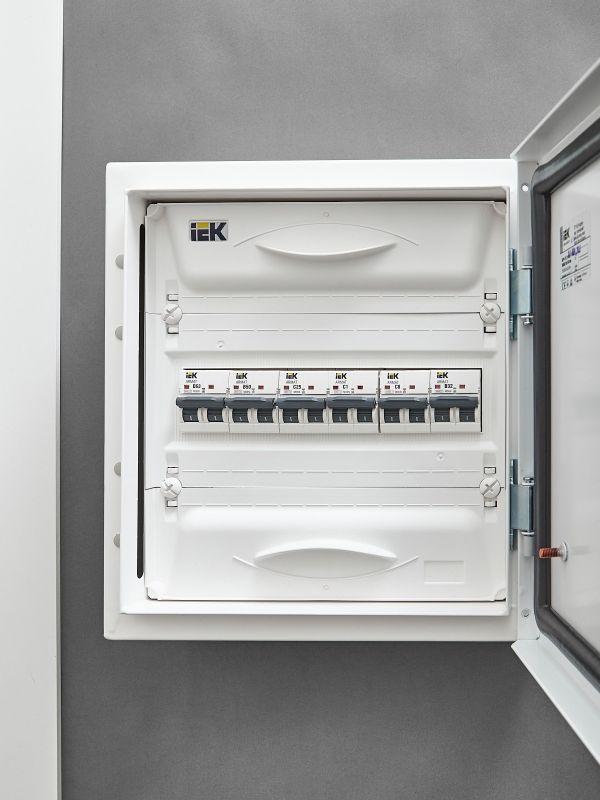 Выключатель автоматический модульный 2п C 1А M06N ARMAT IEK AR-M06N-2-C001