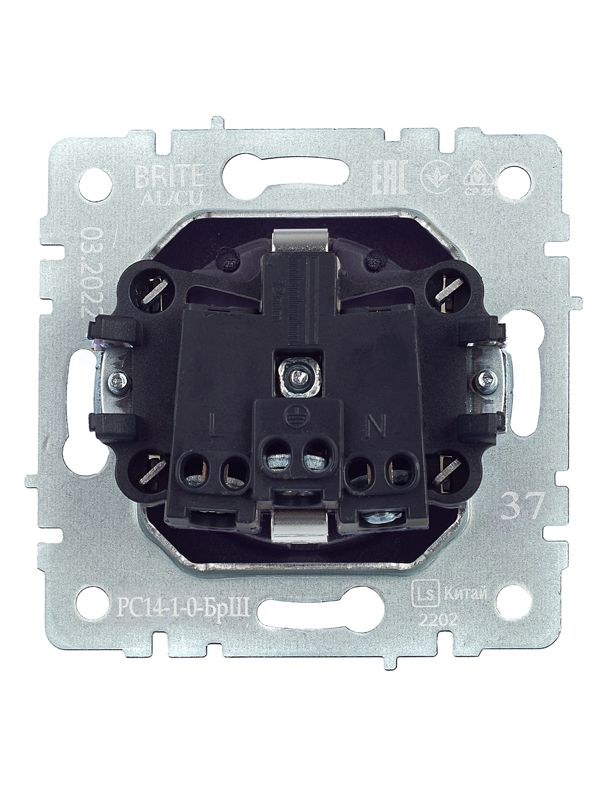Розетка BRITE РС14-1-0-БрШ 16А с заземл. защ. шторки механизм шампань IEK BR-R14-16-K37