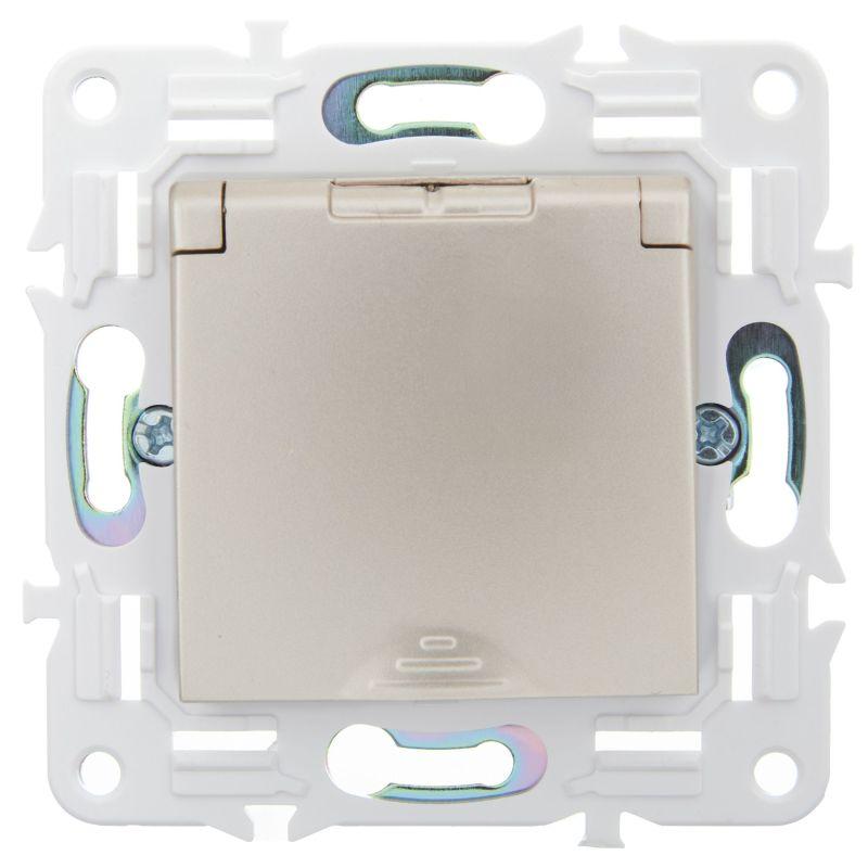 Розетка 1-м SKANDY 16А IP44 с заземл. защ. шторки с крышкой SK-R11Sh шампань IEK SK-R16-16-44-K37