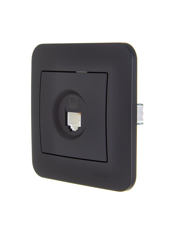 Розетка компьютерная 1-м СП ASTI IP20 RJ45 в сборе Cat 5e черн. бархат LEZARD 7081-4242-139