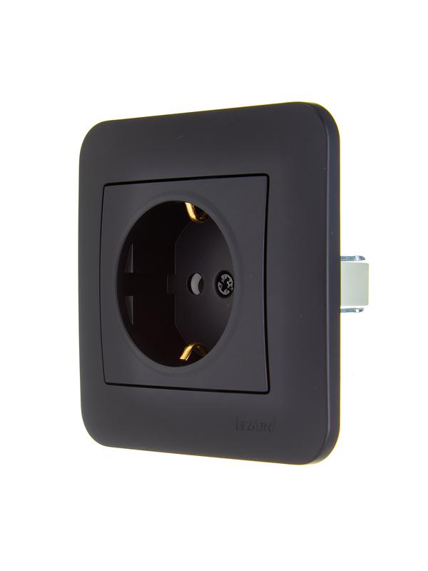 Розетка 1-м СП ASTI 16А IP20 с заземл. защ. шторки термопласт в сборе черн. бархат. LEZARD 7081-4242-124B