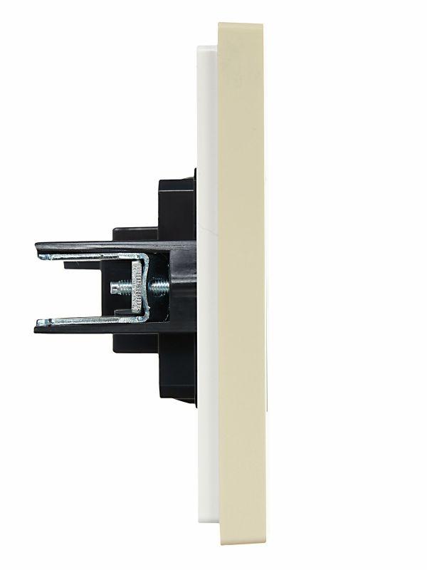 Розетка HDMI FORTE&PIANO FP440 ваниль IEK FP-H10-K10