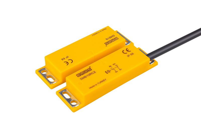 Датчик магнитный (1НЗ+1НО) провод 2м (расст. сраб. 8мм) правый выход IP68 EMAS SMB10RC2-B18
