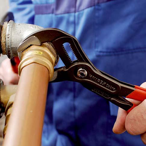 Клещи переставные с фиксатором 42мм (1 1/2дюйм) под ключ 36мм L-180мм Cr-V обливные рукоятки сер. Knipex KN-8701180